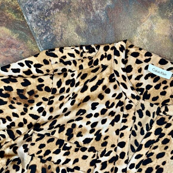 Calvin Klein Animal Print Cheetah V-neck Blouse - Picture 7 of 13